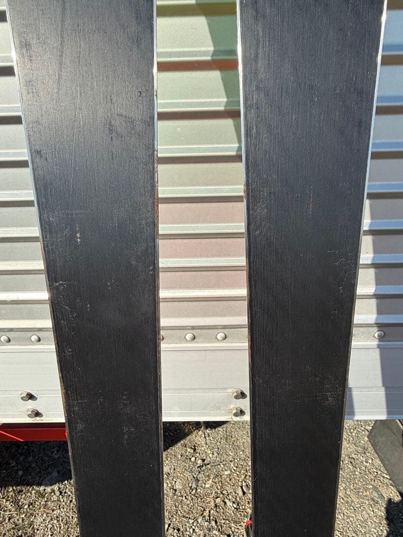 スキー板　VölklのRace Tige GS 180