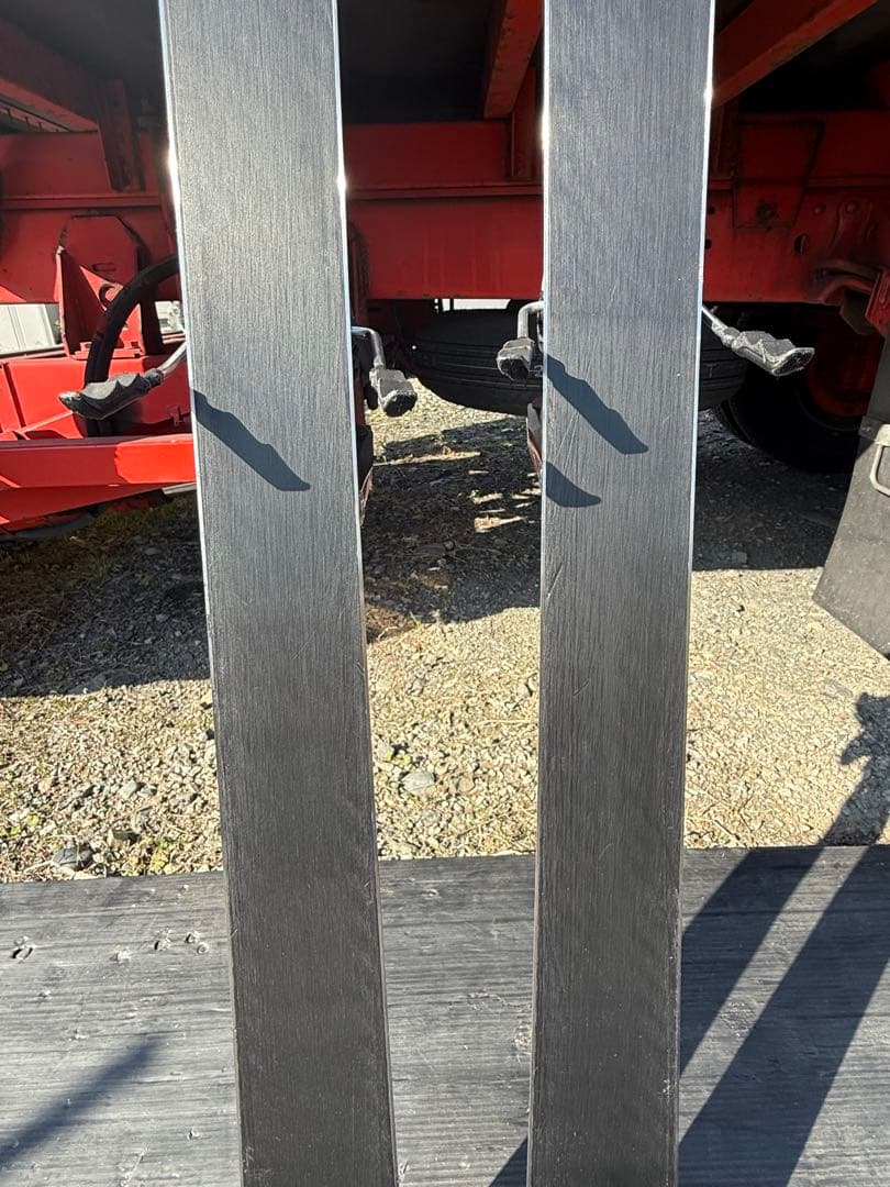 スキー板　VölklのRace Tige GS 180