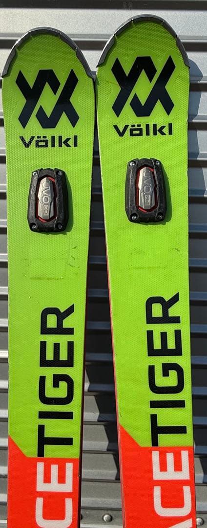 スキー板　VölklのRace Tige GS 180