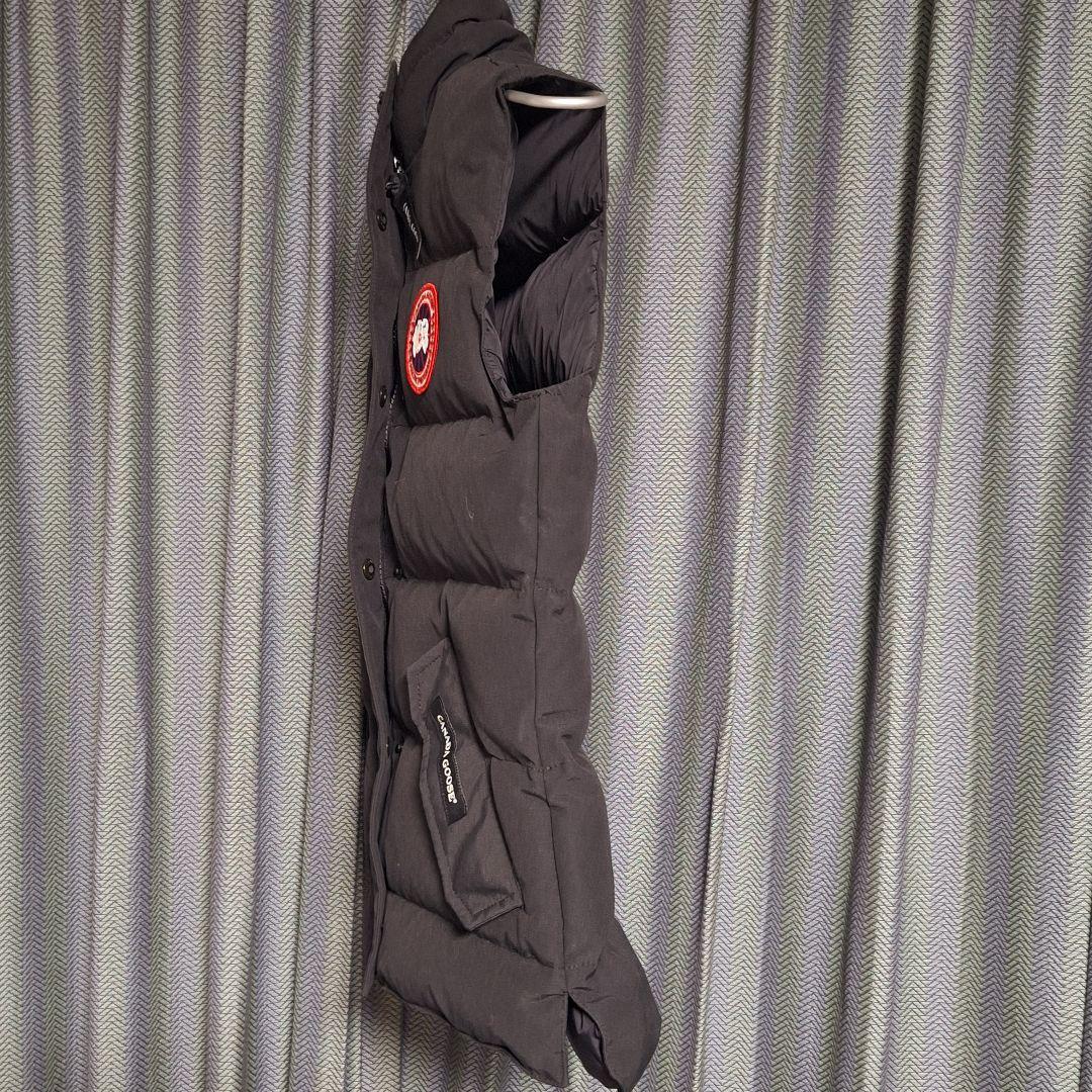 [極美品] カナダグース   ブラック ダウンベスト