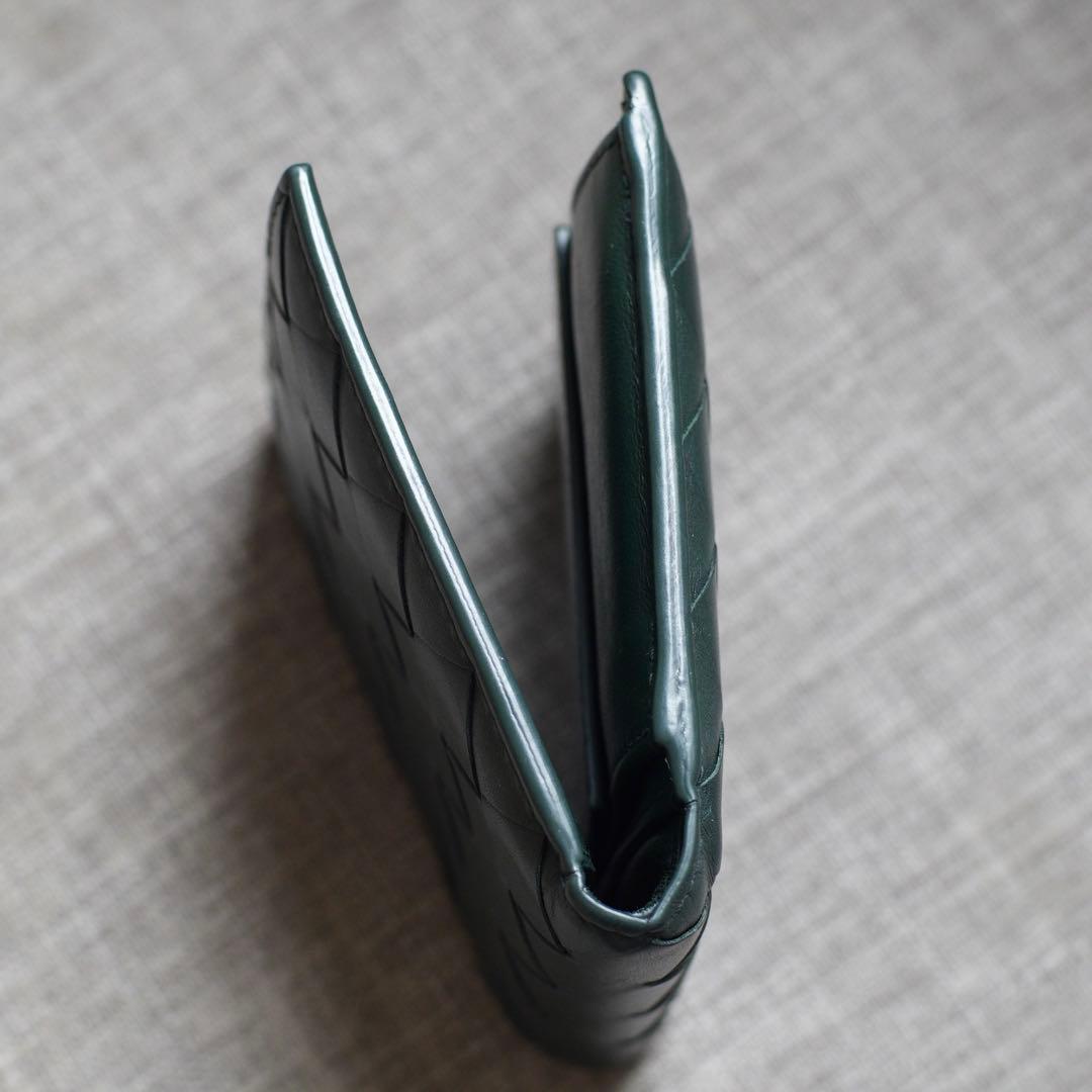 希少 Bottega Veneta 二つ折り財布 濃緑 ダークグリーン