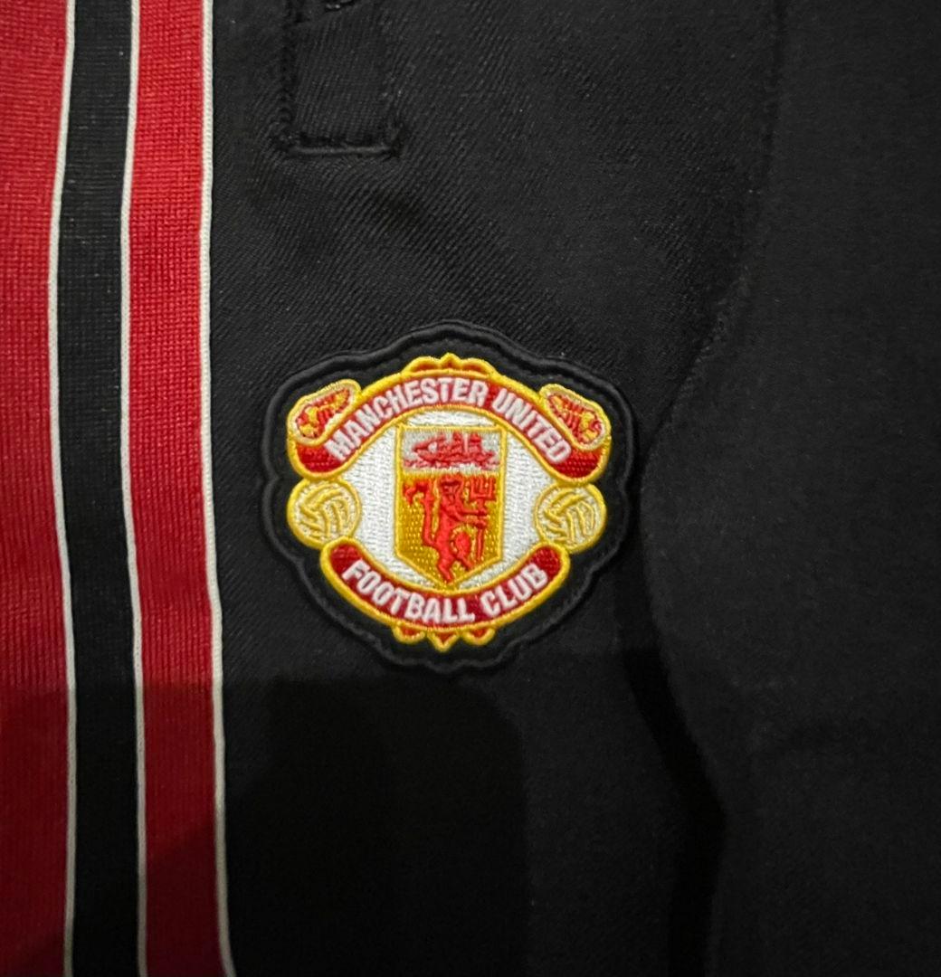 新品・未使用　マンチェスターユナイテッド　トラックパンツ　Lサイズ