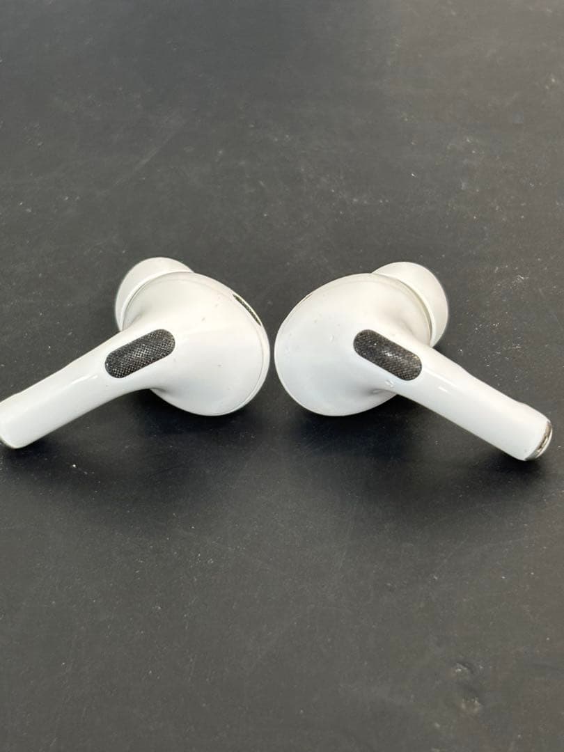 ア*マ様 18937 airpods pro 第2世代 A2698/2699/2