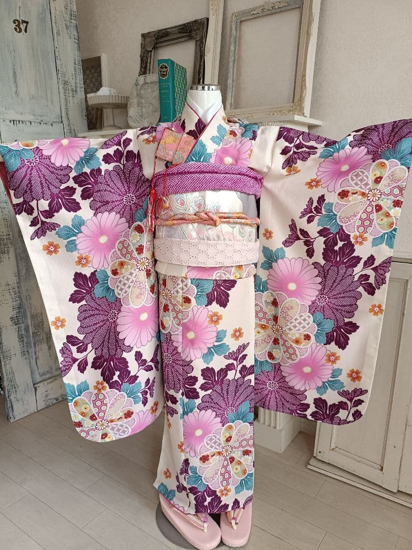 新品着物☆クリーム色大きな花模様☆作り帯フルセット