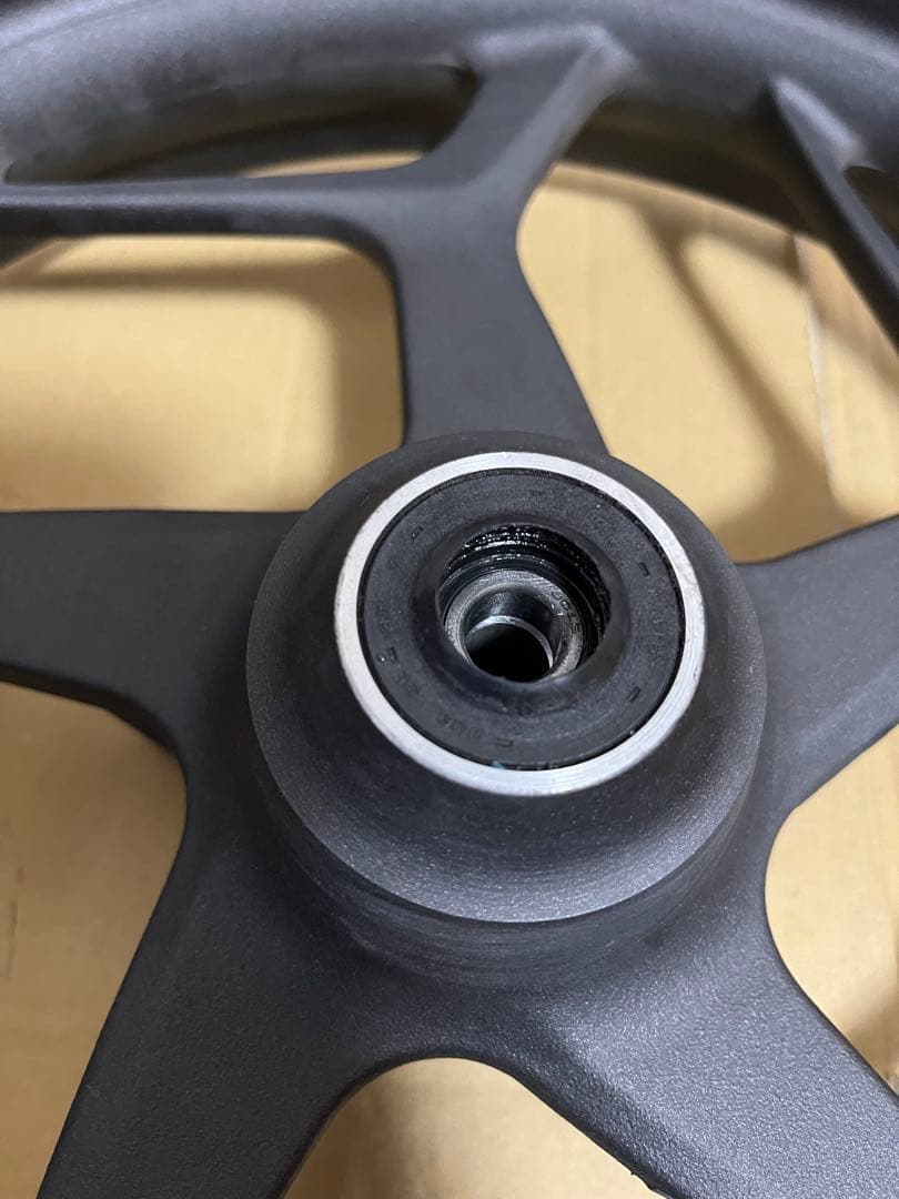 PCX フロントホイール