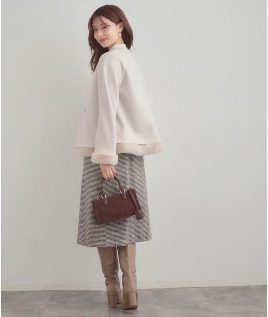 Couture Broochフェイクファー取り外し可能 ケープ風ショートコート