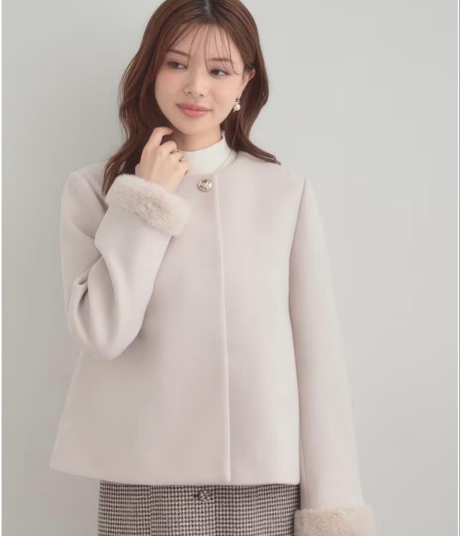 Couture Broochフェイクファー取り外し可能 ケープ風ショートコート