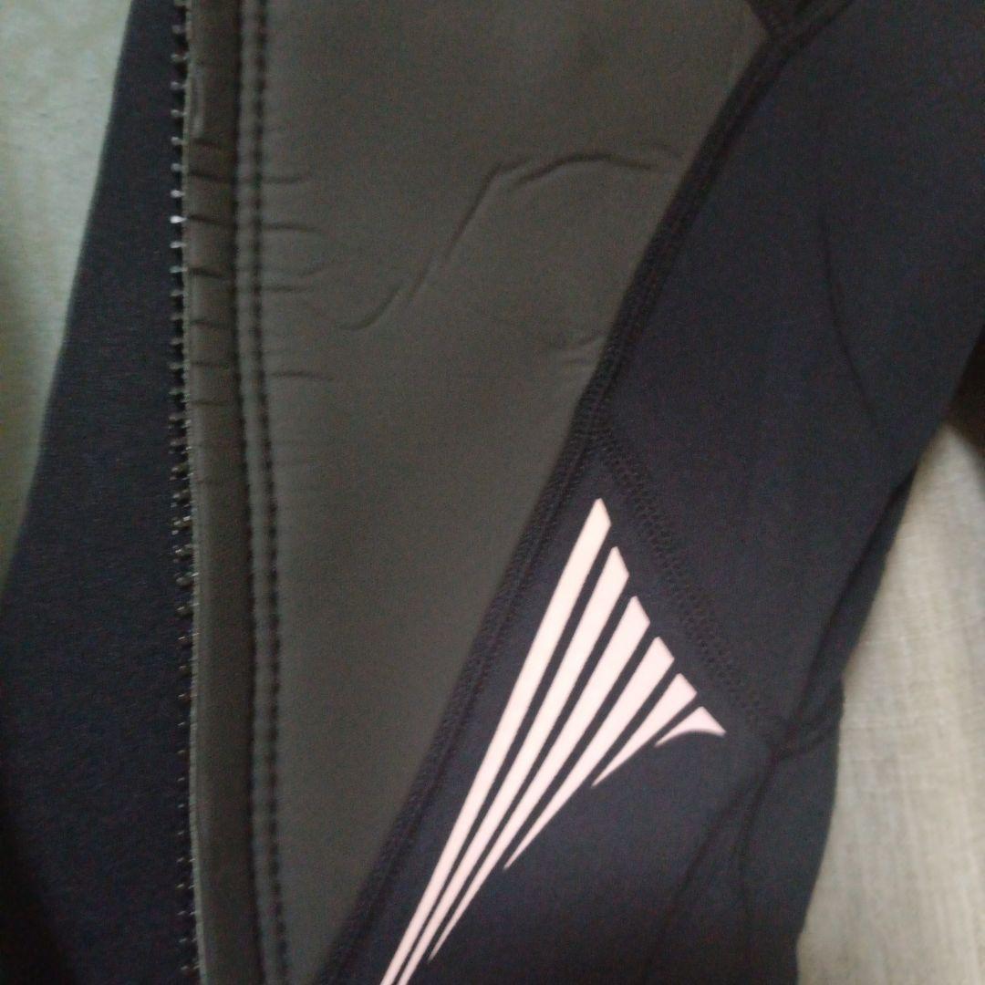 【ROXY】ほぼ新品！女性用 フルスーツ 3mm×2mm