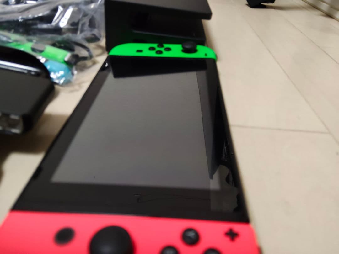 Nintendo Switch 本体 グリーン/ピンク Joy-Con　中古品