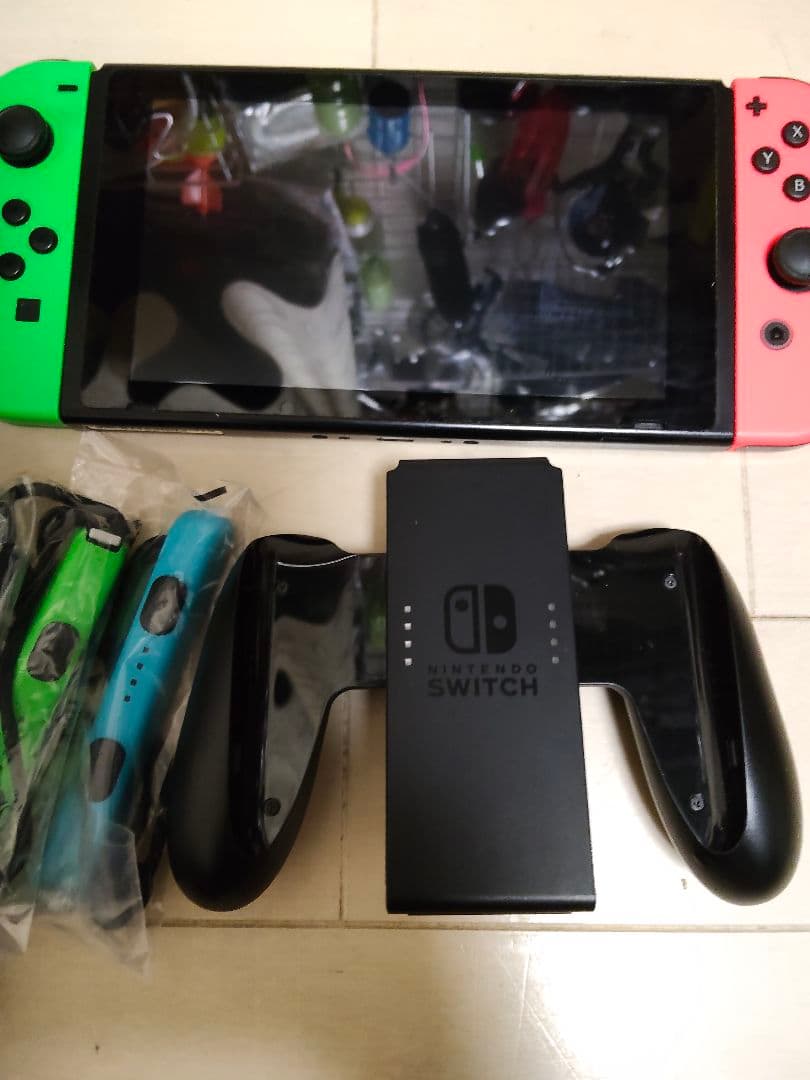 Nintendo Switch 本体 グリーン/ピンク Joy-Con　中古品