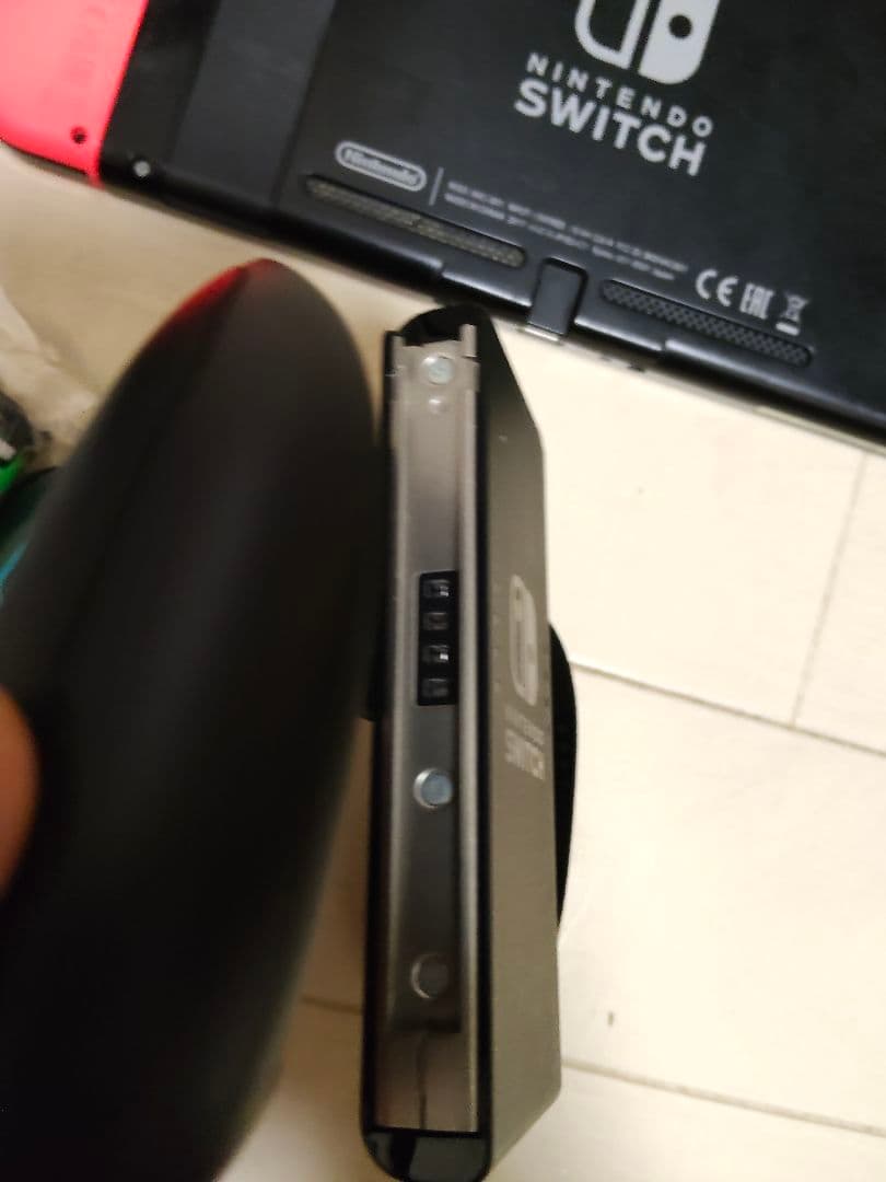 Nintendo Switch 本体 グリーン/ピンク Joy-Con　中古品