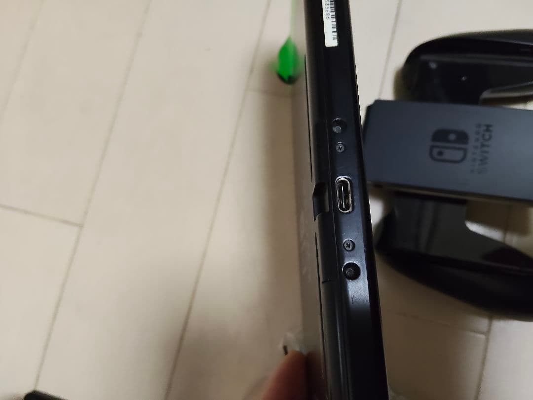 Nintendo Switch 本体 グリーン/ピンク Joy-Con　中古品