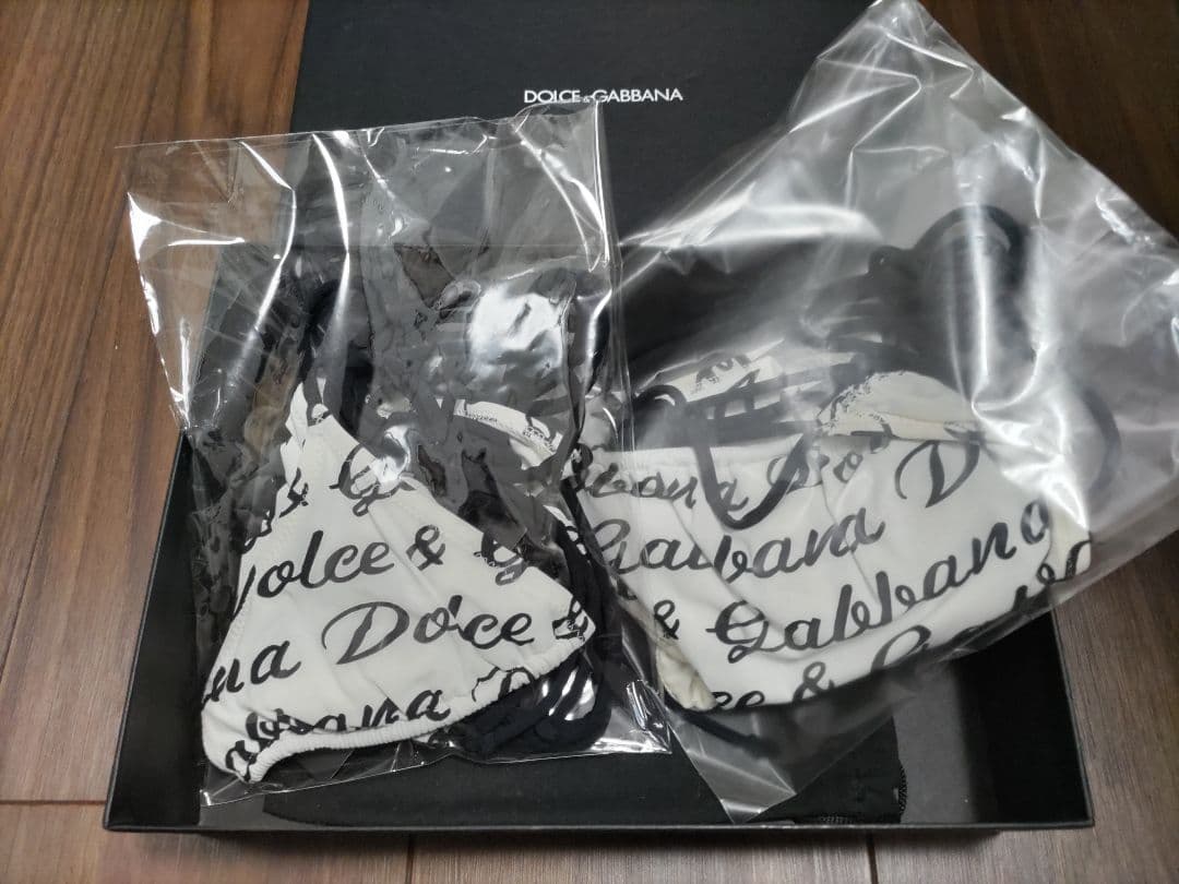 新品未使用★本物正規品☆定価35,000円ドルチェ&ガッバーナ　ビキニ　S　7号