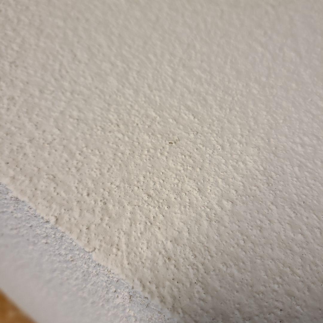 ZARA  セメントフィニッシュ テーブル