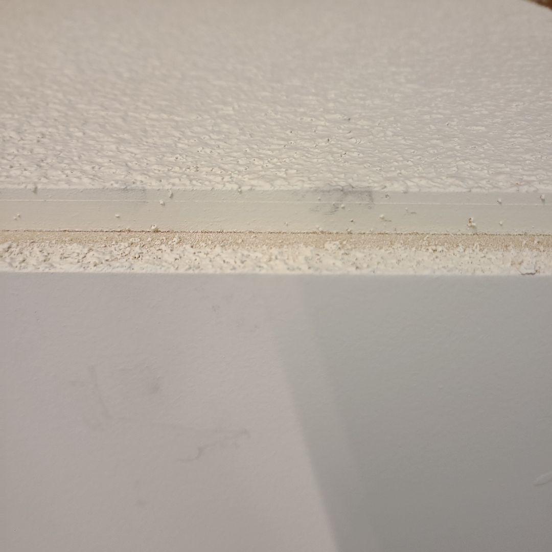 ZARA  セメントフィニッシュ テーブル