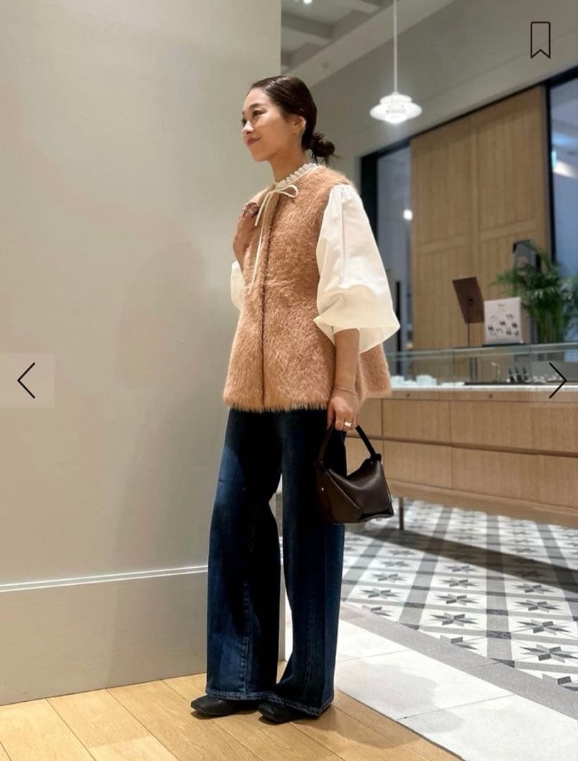 2025新作 トゥモローランドBallsey フェザーヤーン ペプラムベスト