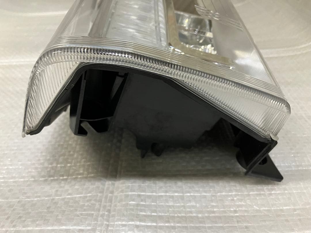 ♦︎ダイハツ★タントカスタムLA600S左純正テールランプ★インナーメッキ★良品★