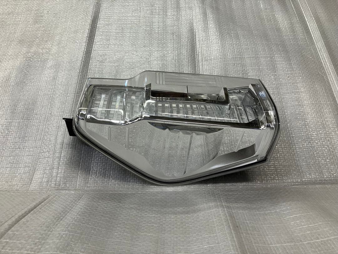 ♦︎ダイハツ★タントカスタムLA600S左純正テールランプ★インナーメッキ★良品★