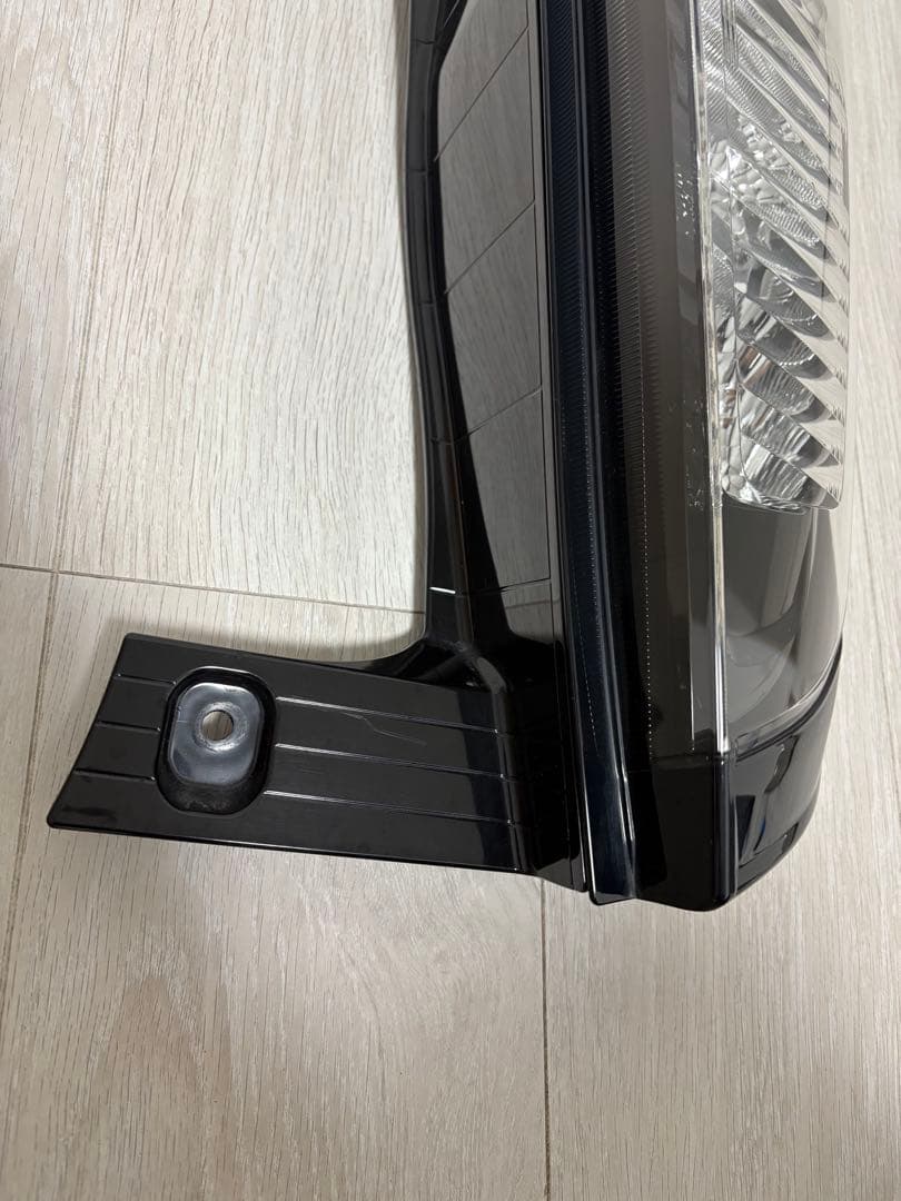 本日限定お値引き‼️ma37s ソリオ テールランプ