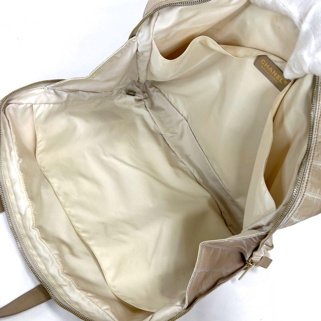 シャネル　ニュートラベルライン　トートバッグ　トップハンドル　ベージュ