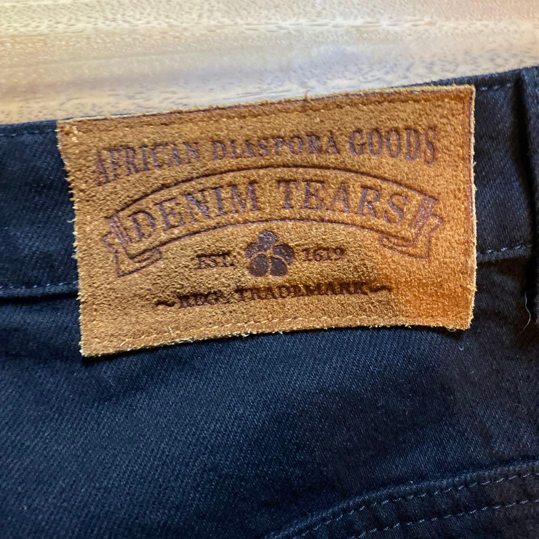 DENIM TEARS 黒デニムショートパンツ