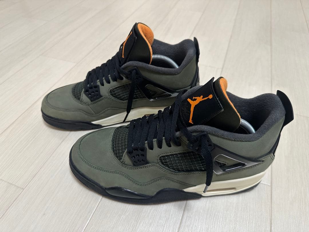 UNDEFEATED × Nike Air Jordan 4