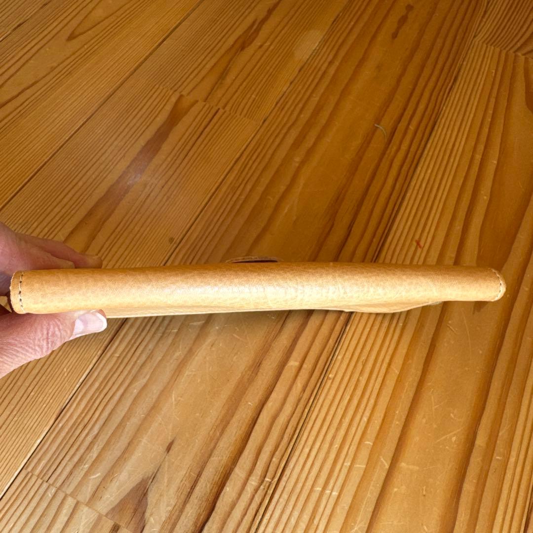 【新品】IL BISONTE コンチョストラップ 長財布 ヌメ ナチュラル☆