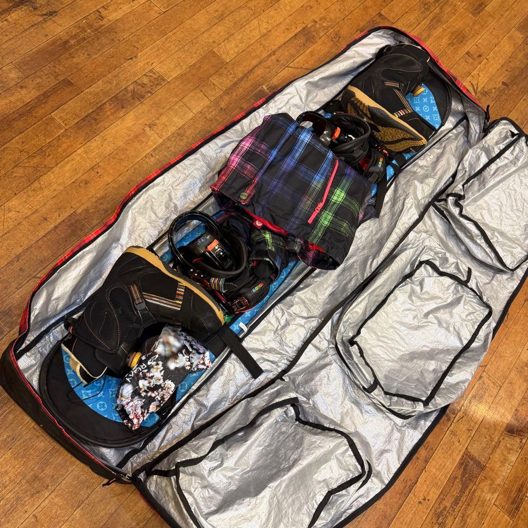 tt。！レディーススノーボードセット！板140cm ブーツ23.5cm