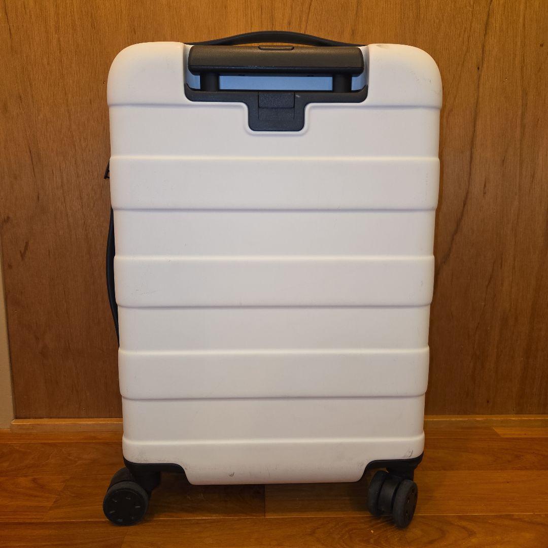 無印良品 バーを自由に調節できるハードキャリーケース 36L 白 ストッパー付