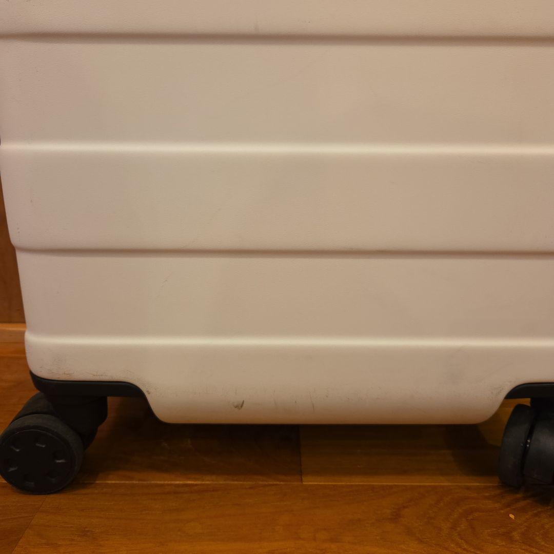 無印良品 バーを自由に調節できるハードキャリーケース 36L 白 ストッパー付