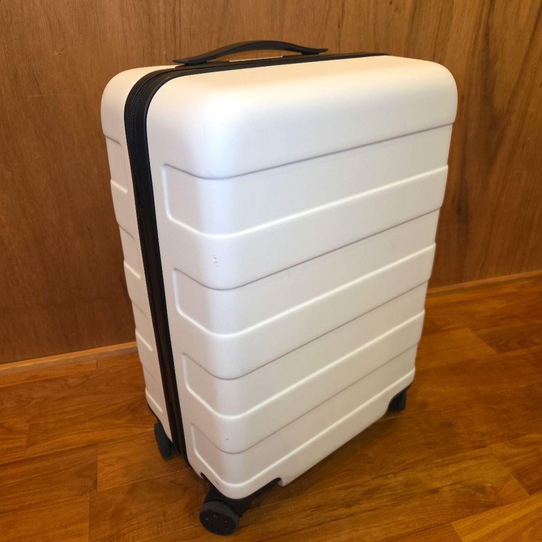 無印良品 バーを自由に調節できるハードキャリーケース 36L 白 ストッパー付