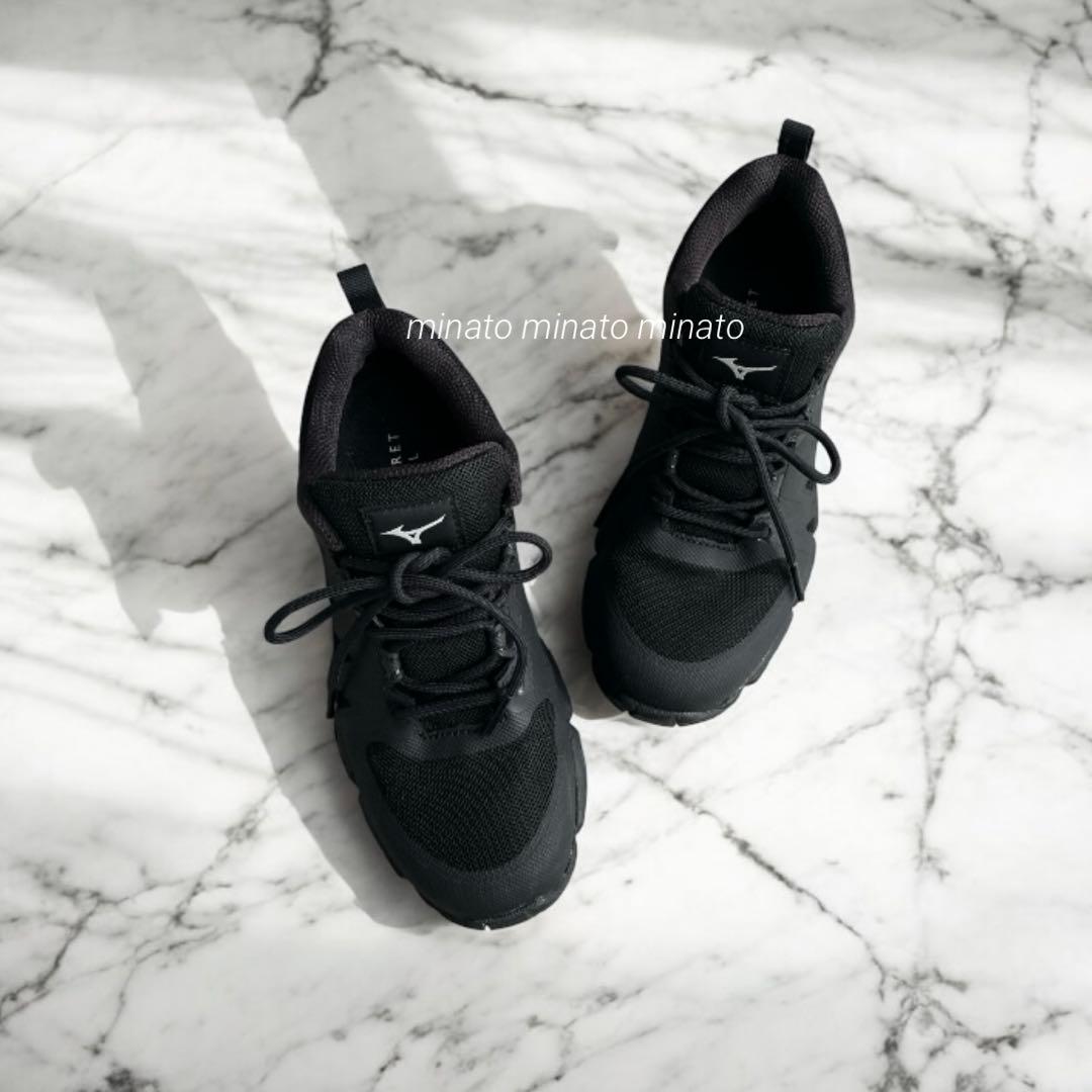 のん 未使用級 マーガレットハウエル NEW MIZUNO SHOES