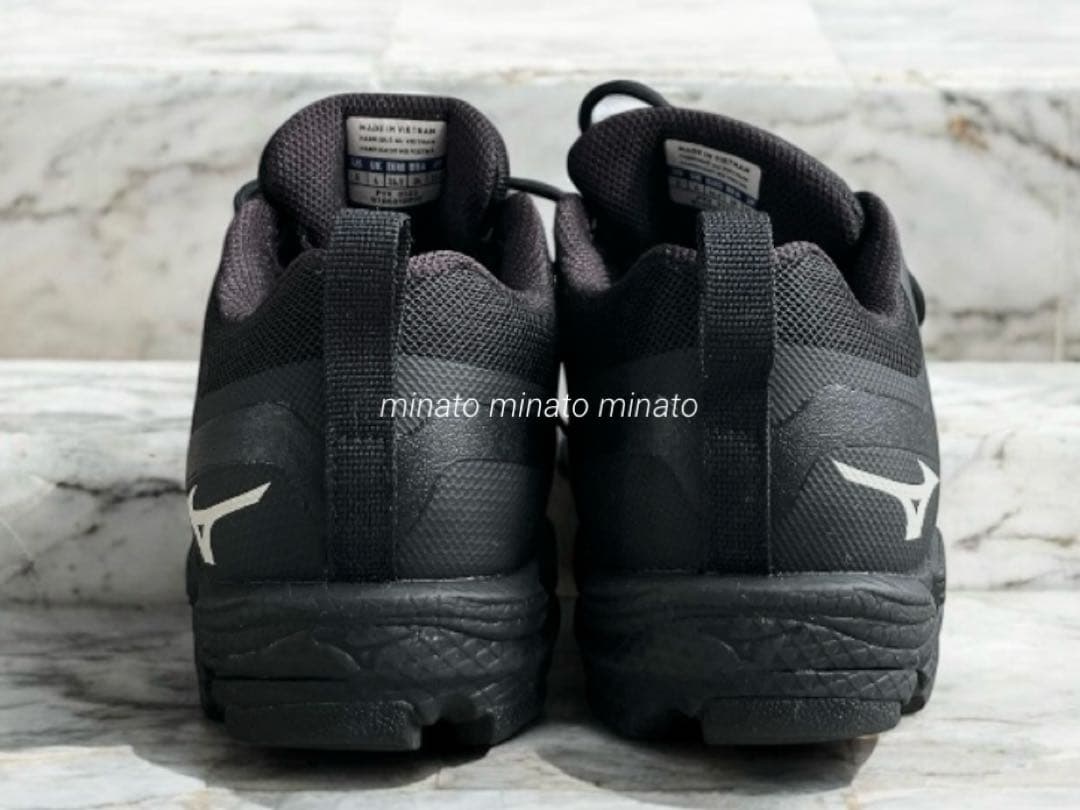 のん 未使用級 マーガレットハウエル NEW MIZUNO SHOES