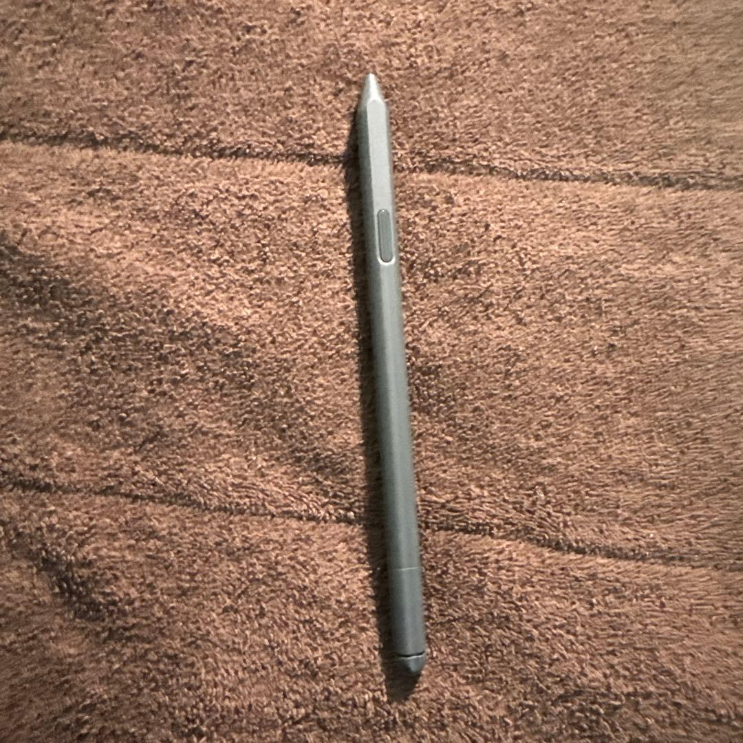 Kindle Scribe 本体とスタイラスペン付き