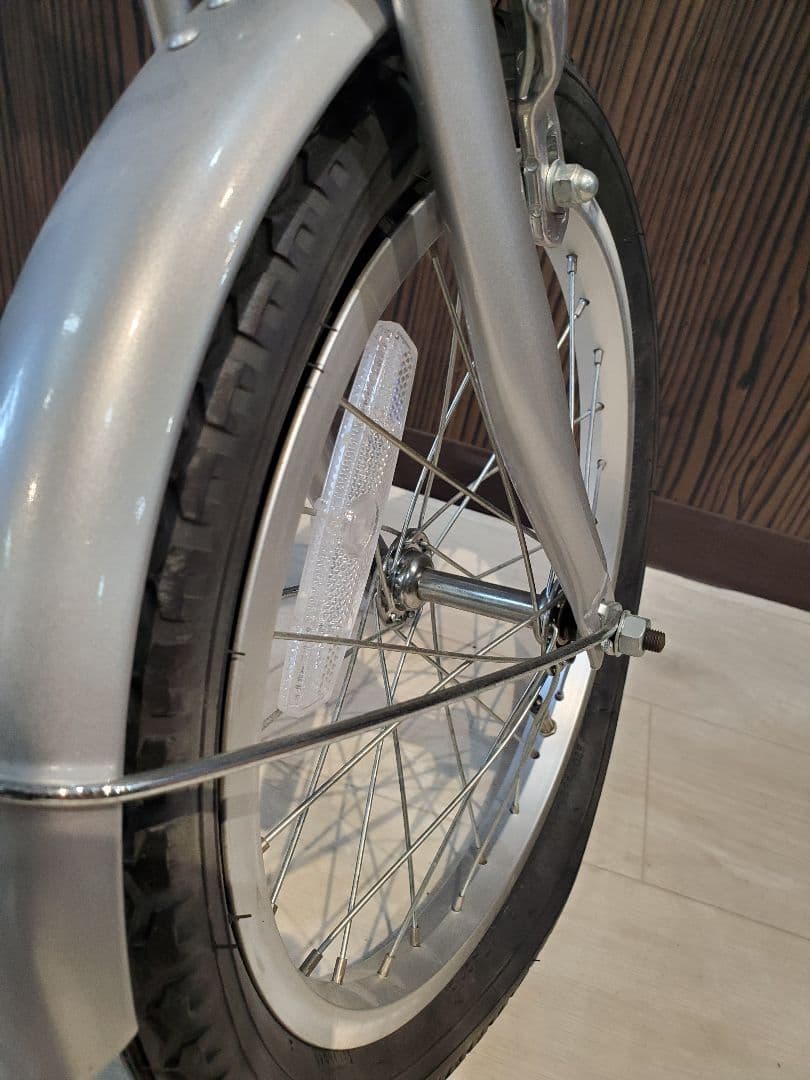 B-max 折りたたみ自転車 シルバー