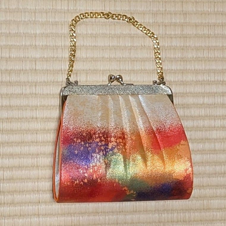 七五三　7歳向け　結び帯　筥迫　草履・足袋　バッグ　髪飾り　美品