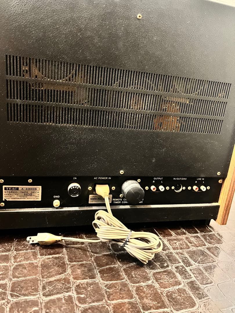 激安送料込‼️ TEAC ティアック A-2300S　ジャンク