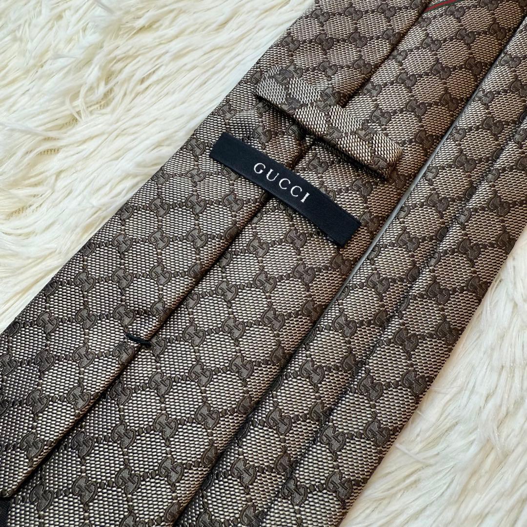 【未使用品】GUCCI グッチ　ブランドネクタイ　GG柄　高級シルク