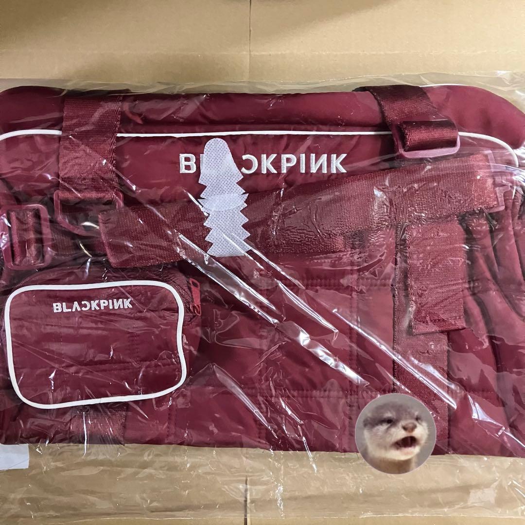 【新品未開封】BLACKPINK DEADLINE ボストンバッグ&ポーチ　赤