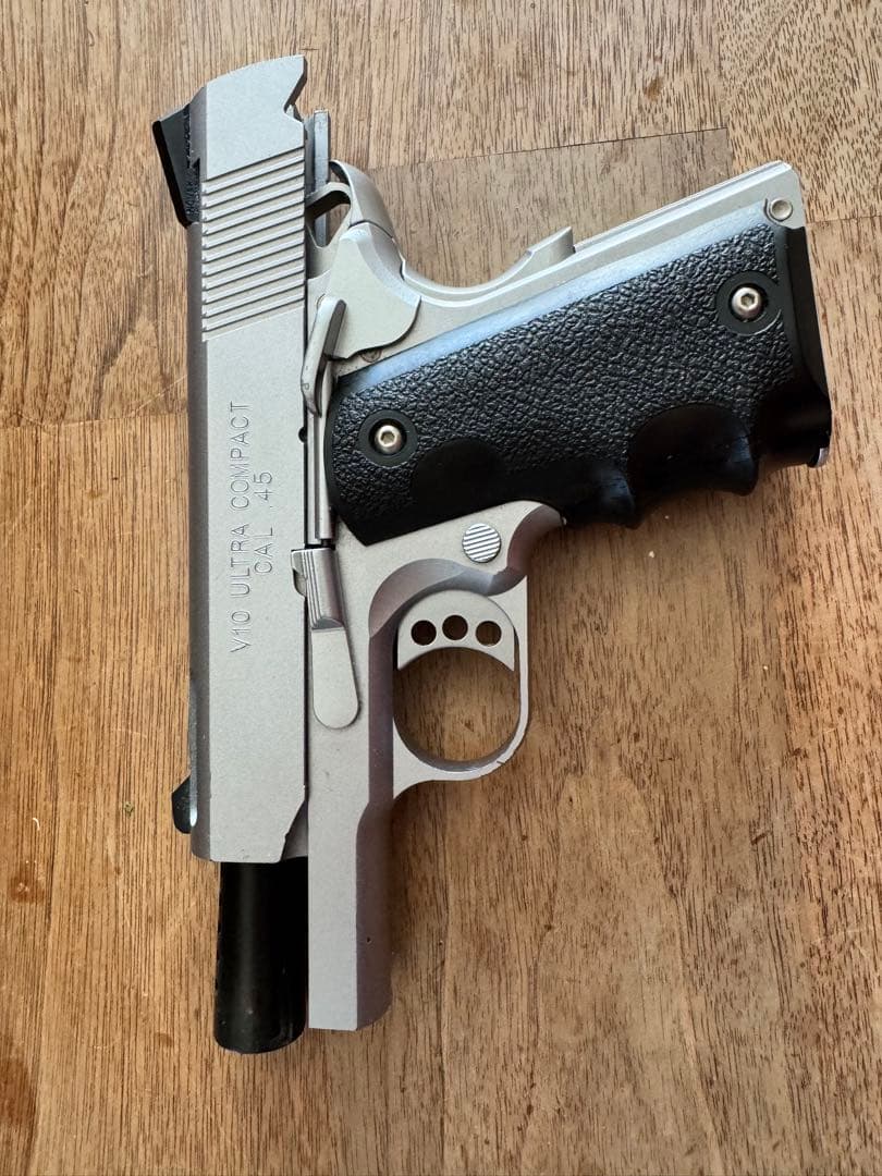 WA ウエスタンアームズ　V10　ガスブローバック　中古　ジャンク扱い