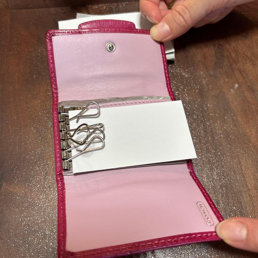 ※ポム　【未使用】COACH 二つ折りキーケース ピンク ブラウン