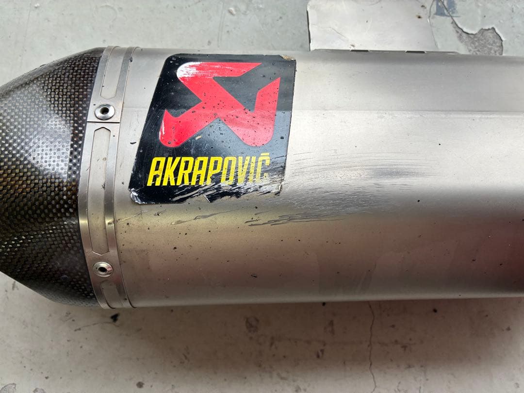 アクラポビッチ スリップオンライン チタン（品番: s-y12so2-haat）