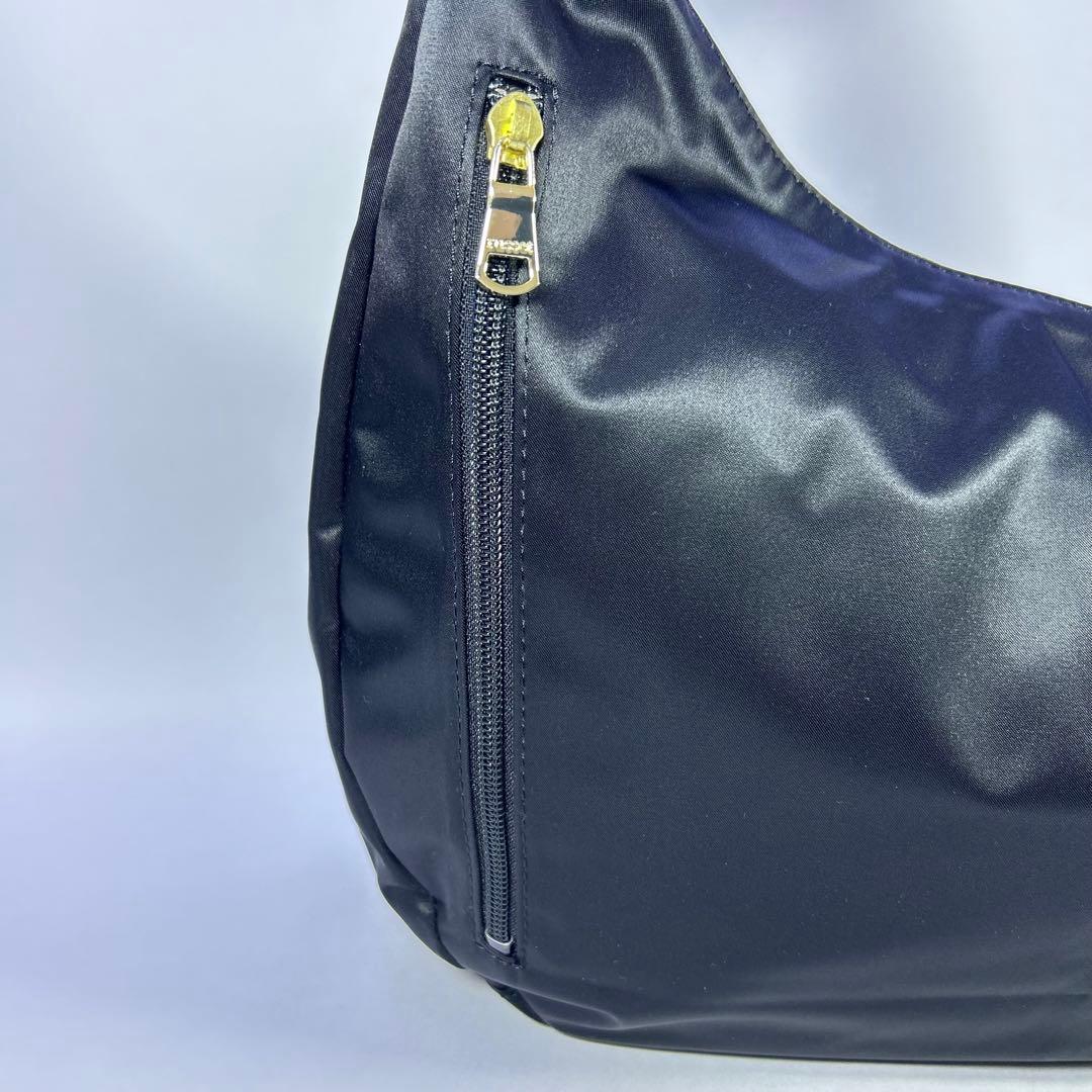 レア✨russet クラウズナイロンラウンドビッグショルダーバッグ ゴールド金具