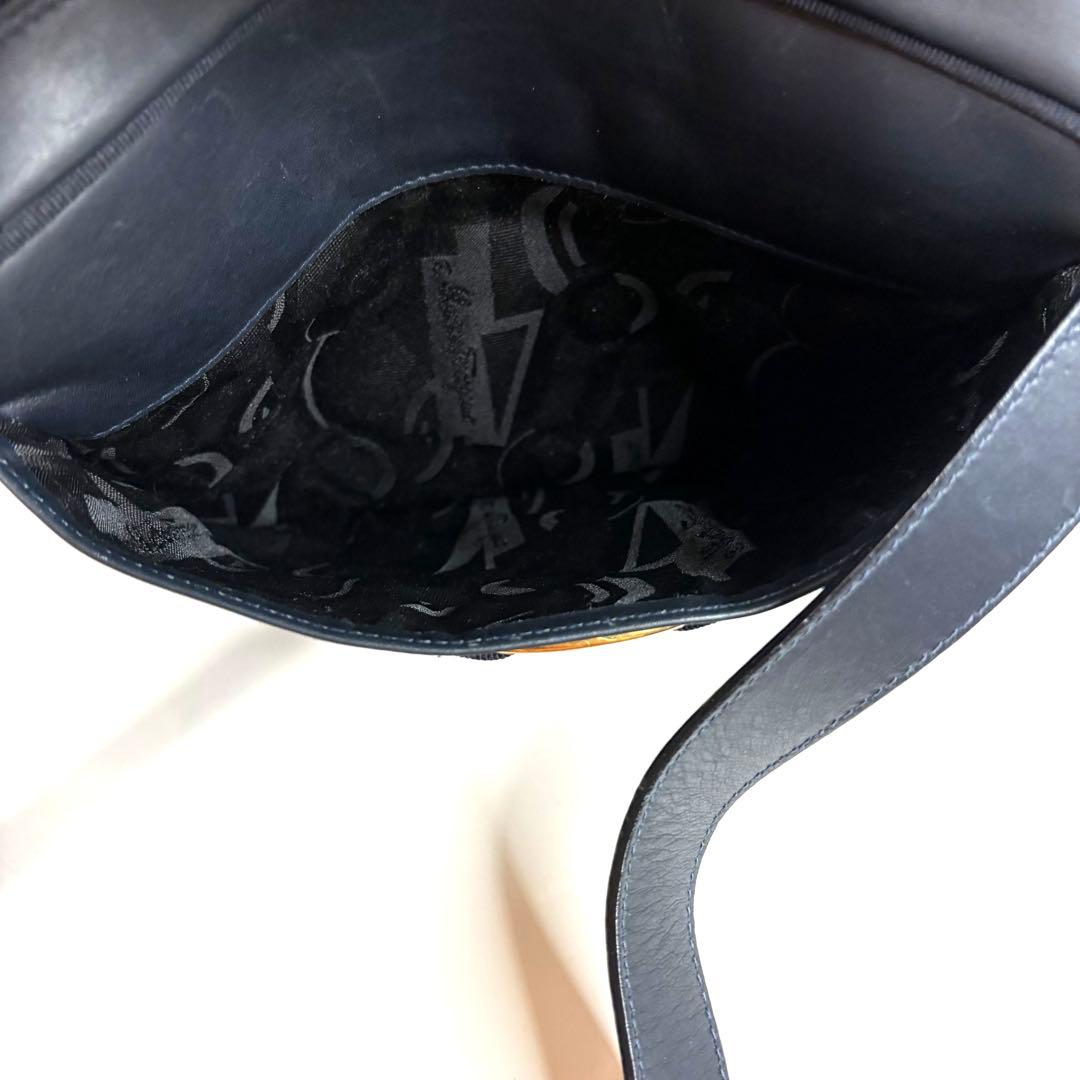 Salvatore Ferragamo ヴァラ　レザー　ショルダーバッグ