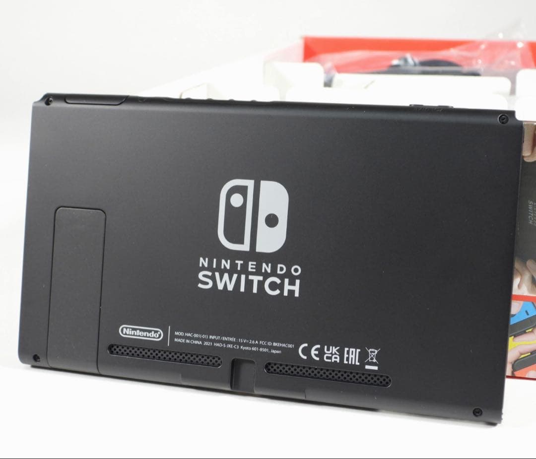 【じんさん】【美品】 Nintendo Switch 本体 2020年製