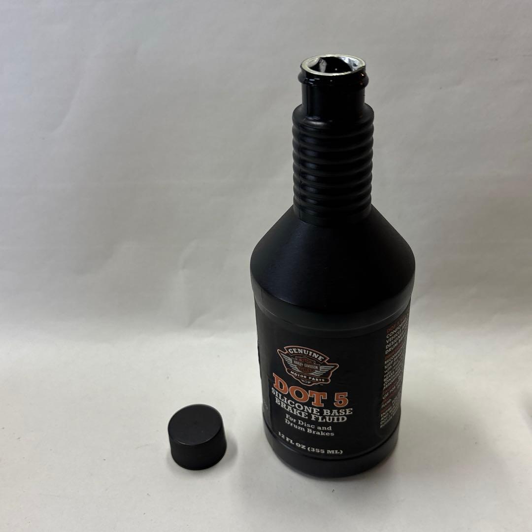 ハーレー純正　ブレーキフルード2本　DOT5 新品未開封　おまけで1本