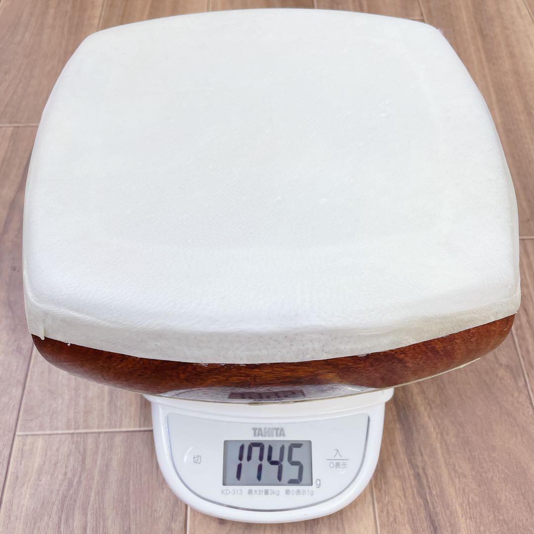 津軽三味線 太棹 段違い二本溝 東さわり トチ紅木 綾杉彫り