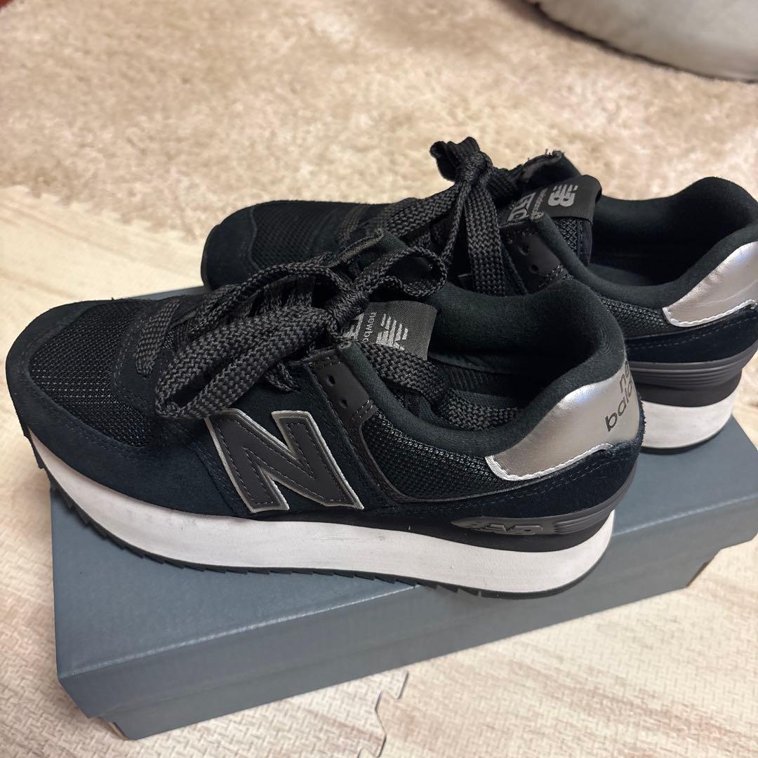 New Balance 574 ★美品厚底ブラック スニーカー★24cm
