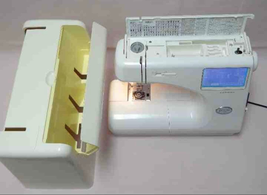 大型刺しゅう機内蔵型ミシンJANOME SECIO EX