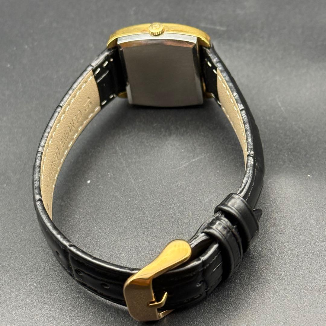 稼働品 ユニバーサル・ジュネーブ 自動巻き 角型 ゴールド文字盤 ユニセックス